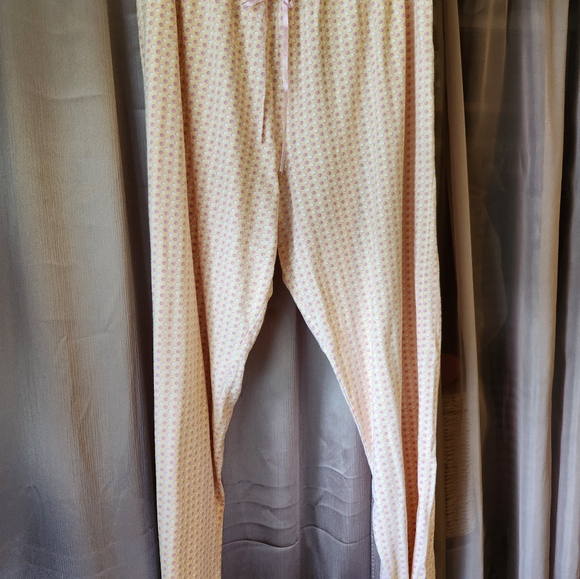 Women's XL  pajama set. Peach & pink design. - Picture 6 of 6